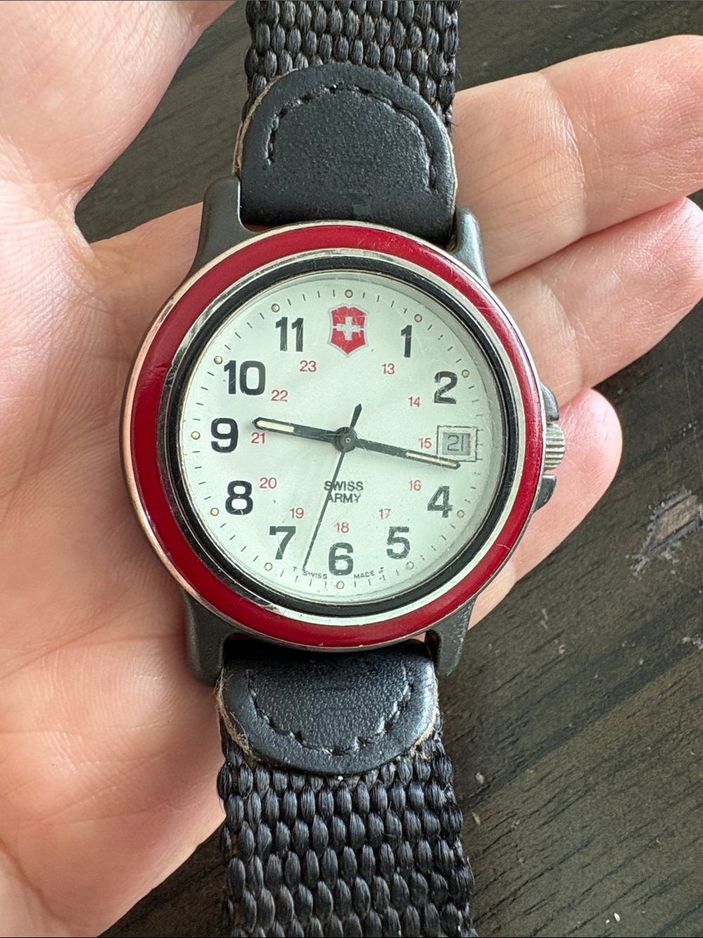 Vtg Swiss Army Men's Watch with Black Strap and Red Bezel